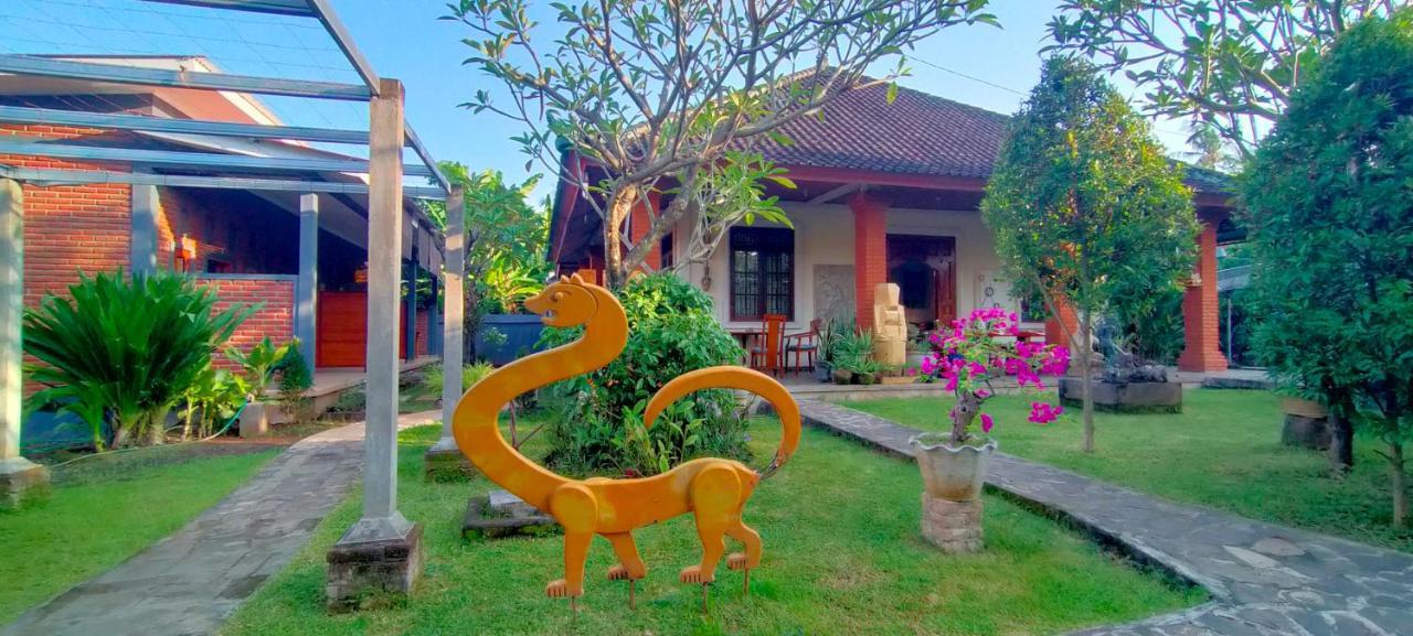 Tunjung Guest House Lovina Beach بوليلينغْ المظهر الخارجي الصورة